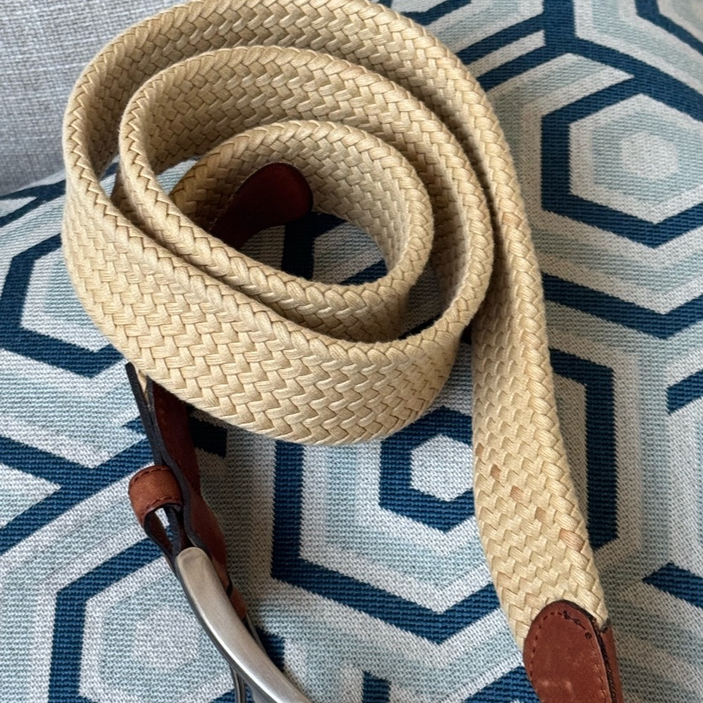 Tommy Bahama belt size size 36 like new - Picture 7 of 9